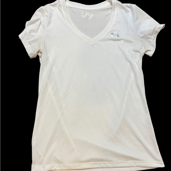 3 Womens Under Armour Short Sleeve Shirts - Picture 7 of 9